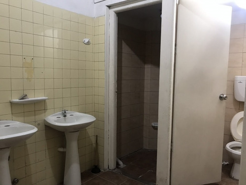 Diri Local Comercial A Mts De 18 Frente A Pza Cagancha 300m2