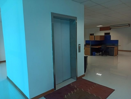 Imagen 3 de 12 de Edificio En Venta