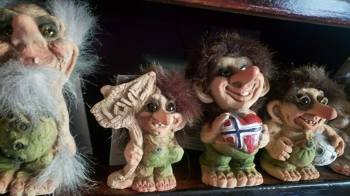Troll Nyform Noruego, Trolls Hermanos