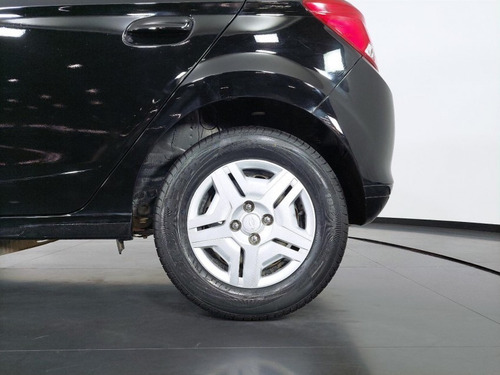 Imagem 8 de 15 de 177377 - Chevrolet Onix 2015 Com Garantia