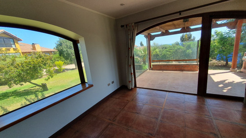 Vendo Hermosa Casa Sector Mauco Salida Rotonda De Concón.