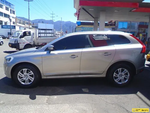 Volvo XC60 2.5 T5 Awd Kinetic