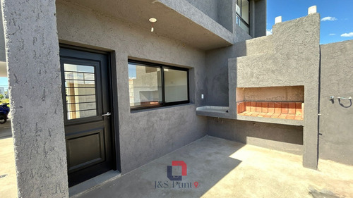Duplex En Barrio Norte 1.