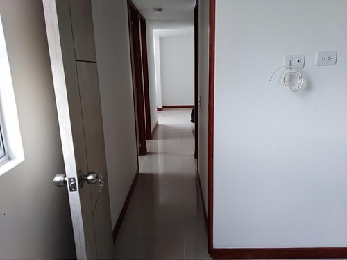 Imagen 16 de 17 de Apartamento En Venta En Medellín Robledo. Cod 202827