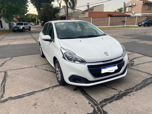 Peugeot 208 1.6 Active