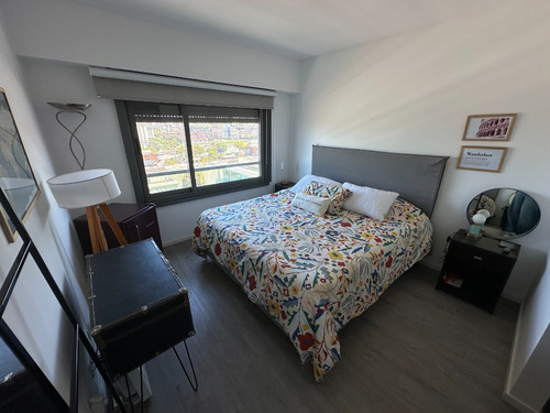 Impecable 3 Ambientes + Cochera Y Baulera - Vista Al Dique Y Ciudad. Piso Alto