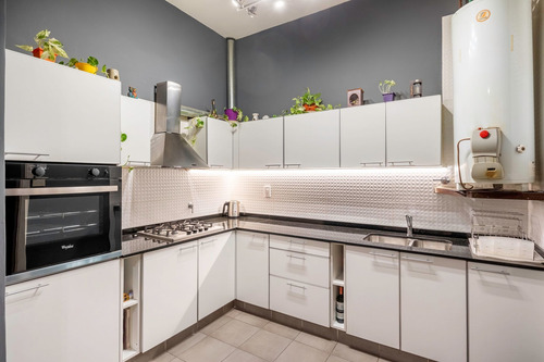 Casa En Venta Sobre Lote Propio En Saavedra
