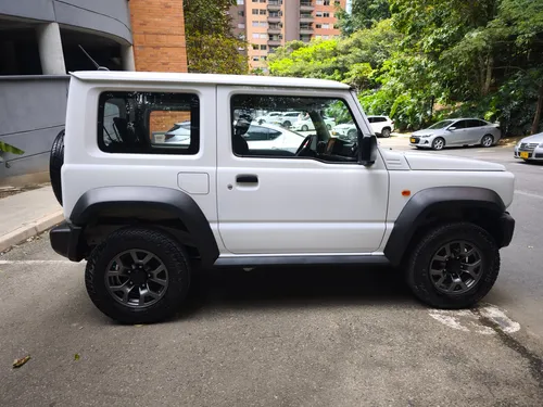 Suzuki Jimny 1.5 Gl