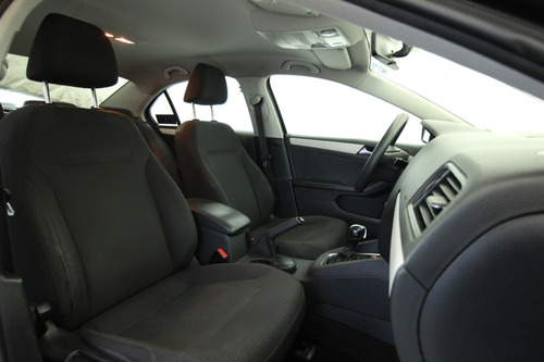 Volkswagen Jetta 2.5 Trendline Tiptronic At