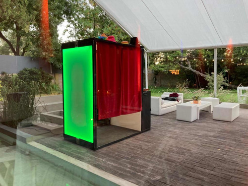 Imagen 4 de 5 de Alquiler: Espejo Magico, Cabina 360, Smartbook, Cabinas