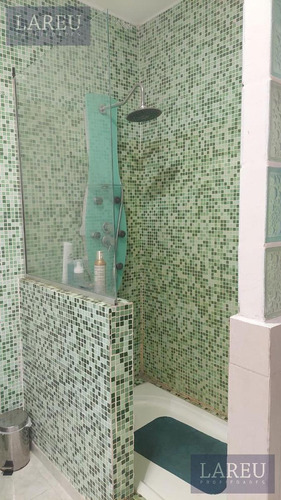 Casa En El Barrio Roble Joven