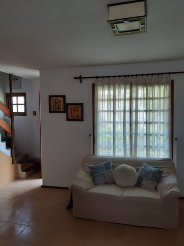 Imagen 2 de 14 de 435-venta Casa Duplex 3 Dorm Carrasco C/parrillero