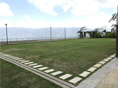 Se Vende Apto 146m2 2h+s/3.5b/2p Obra Gris Alto Hatillo 6225
