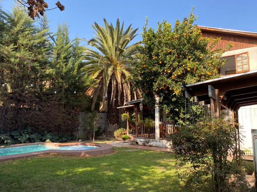 Se Vende Casa Tradicional | 576 M2 | 6d+3b | Los Orientales