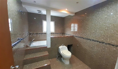 Casa En Venta El Hatillo Jose Carrillo Bm Mls #25-51
