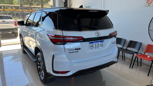 Toyota SW4 2.8 Tdi Diamante Ii 6At 7As