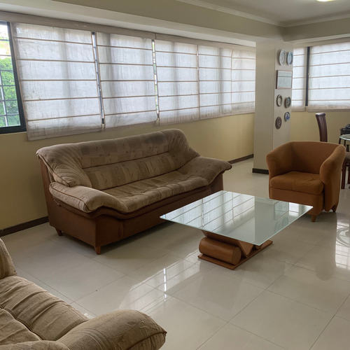 Imagen 3 de 20 de Apartamento En Alquiler - Urb. Santa Monica