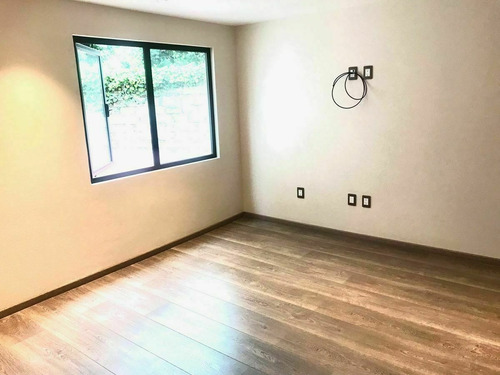 Imagen 29 de 30 de Divina, Remodelada Con Jardin Y Salon De Juegos