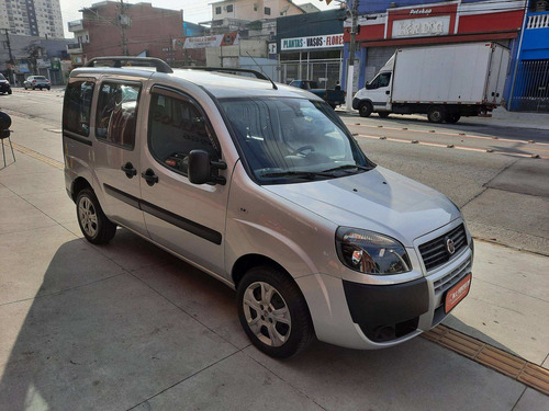 Imagem 3 de 9 de Fiat Doblò 1.8 Mpi Essence 7l 16v Flex 4p Manual