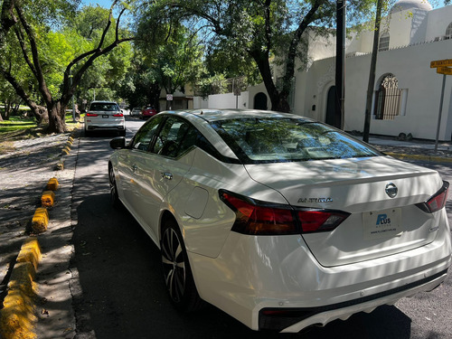 Nissan Altima 2020