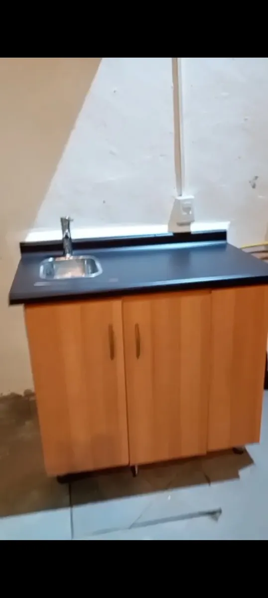 Imagen 3 de 13 de Casa Remodelada A Pasos De Línea Metro Quintanormal.