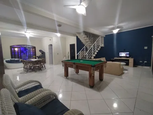 Casa Com Piscina Aquecida, Pé Na Areia, Ar Condicionado, Salão Jogos Com Mesa De Bilhar E Maquina De Vídeo Game Com Vários Jogos, Cascata Aquecida Automatizada, Lazer Completo, Segurança 24 Horas.