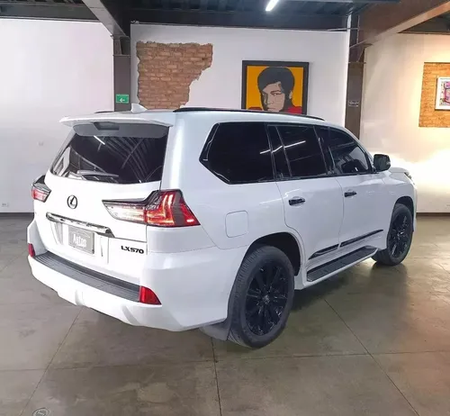 Lexus LX 5.7 570