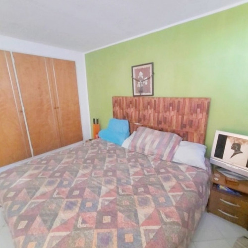Imagen 12 de 14 de Se Vende Apartamento 72m2 2h/2b/1p Colinas De La Tahona 8355