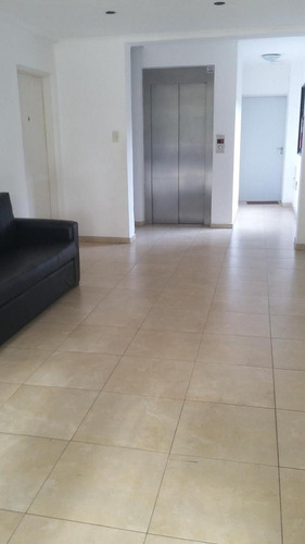 Imagen 3 de 9 de Dpto 2 Ambientes Con Cochera