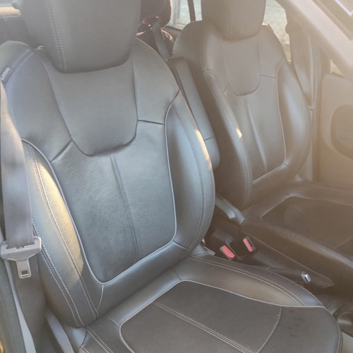 Renault Symbol 1.6 16v Privilège Hi-flex 4p