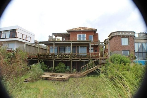 Casa En Venta De 4 Dormitorios En Tio Tom
