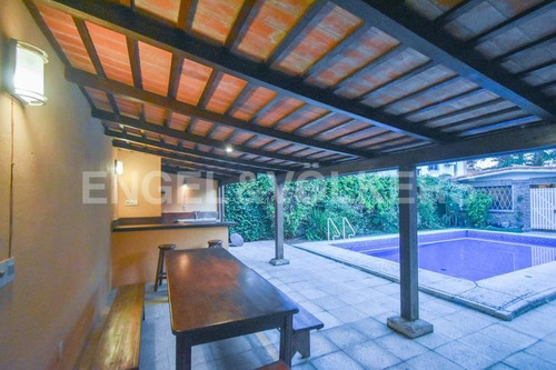 Imagen 13 de 13 de Confortable Casa A La Venta En Carrasco