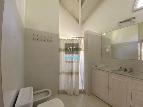 Imagen 17 de 21 de Vendo Hermosa Casa En Laguna Blanca- Ref: 475