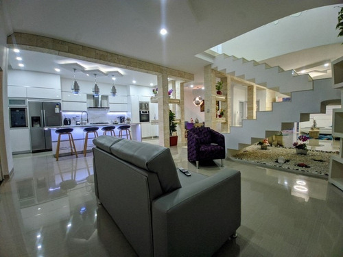 Imagen 14 de 24 de Gabriel Rivas Vende Casa En Urb. Trigal Sur Valencia Cod: Atc-721