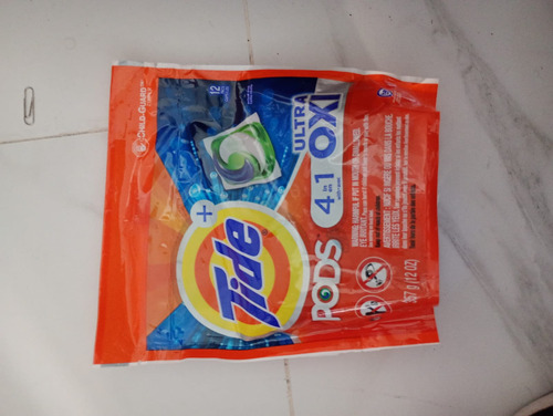 Detergente Premium C/ 12 Cápsulas Tide Pods Ultra Oxi 4 En 1