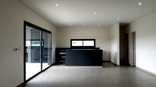 Imagen 4 de 14 de Emprendimiento ¡oportunidad! I Casas En Venta En Pilar Del Este I Pilar