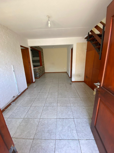 Venta De Casa De 3 Dormitorios Y 2 Baños En Prado 