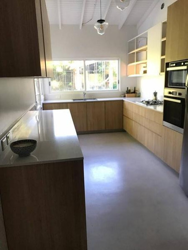 Imagen 7 de 30 de Oportunidad Casa De 330 Metros Cubiertos Mas Gran Jardin Y Pileta !