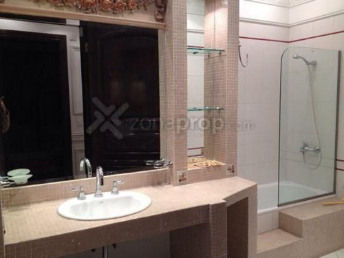 Casa En Venta Ubicado En Banfield, Zona Sur