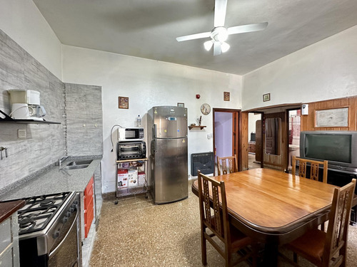 Casa De Tres Ambientes En Venta, Llavallol, Lomas De Zamora