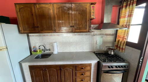 Dueño Vende 2 Casas En Un Mismo Padrón. Muy Próximo Al Centro, Shopping-terminal, Y Centros De Estudio.