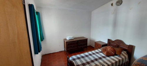 Imagen 4 de 9 de Vendo Propiedad En B° Sol Y Lago