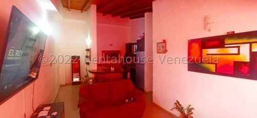 Imagen 4 de 10 de Acogedor Y Cómodo Apartamento En Venta En Balcones I, Punto Fijo 04146954944 23-13322