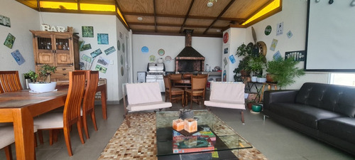 Se Vende Amplio Duplex En Laguna Del Mar Con 2 Dormitorios!