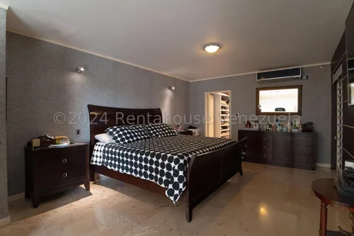 Casa En Venta En La Lagunita