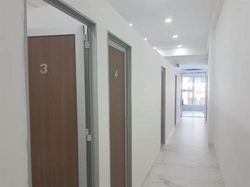 Oficina En Venta Ubicado En Banfield, Lomas De Zamora