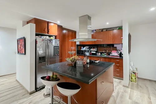 Apartamento En Venta En Ingemar. Cod V7103