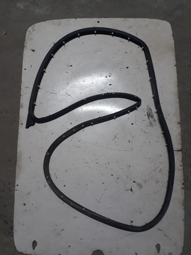 Burlete Fino Puerta Delantera Izquierda Ecosport. Original. (Usado)