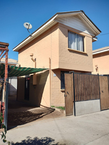 Arriendo Casa Aislada 2d Y 2b En Altos Del Valle 