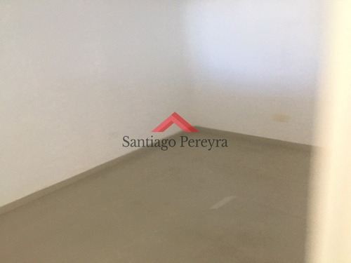 Local En Venta Con Alquiler Anual- Ref: 4895